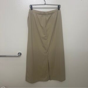UNIQLO AIRISM Ultra Stretch Long Skirt
